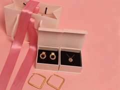 Caixa de empacotamento da joia feita sob encomenda