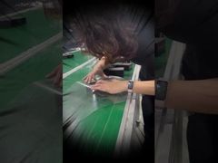 烫金居中