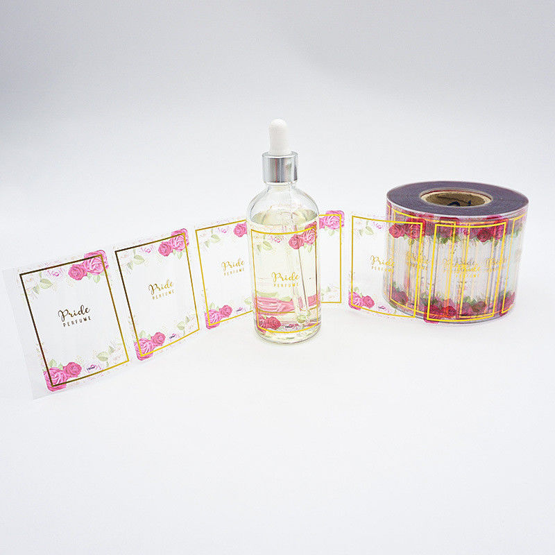 O óleo impermeabiliza as etiquetas transparentes do vinil que imprimem para produtos dos cosméticos