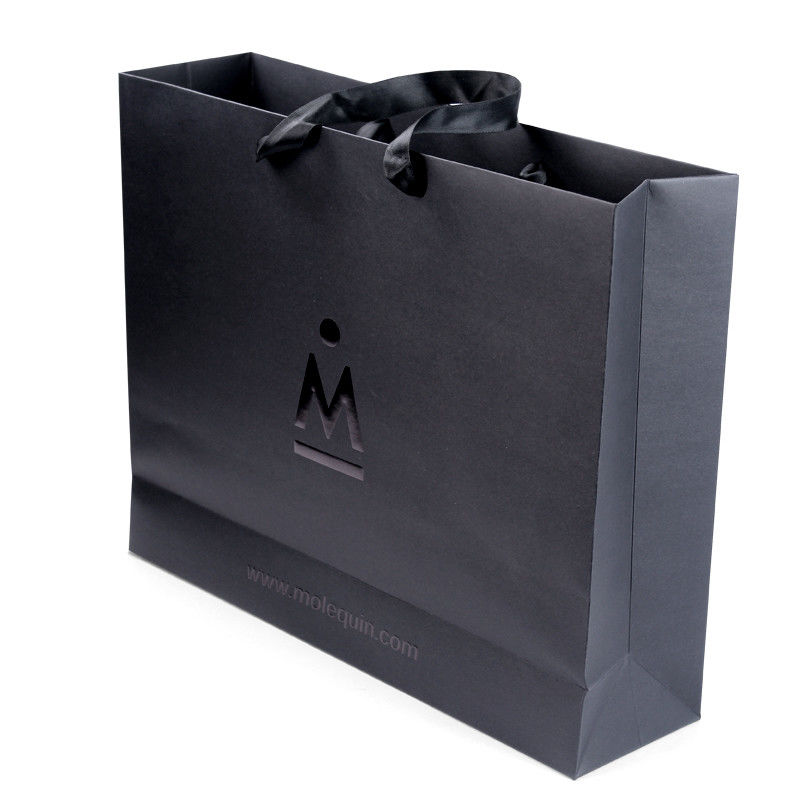Bolsas de compras de papel preto personalizadas com alças de fita Design de caixa de embalagem elegante