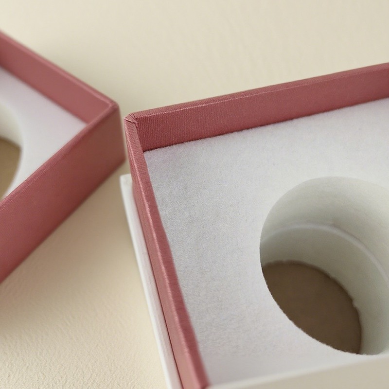 Caixa de perfumes biodegradável impressa sob medida com fecho magnético 8*4*15cm para embalagens de luxo