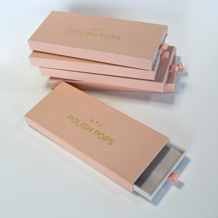 Caixa de Embalagem de Unhas Postiças de Luxo com Laminação Brilhante, Revestimento UV e Envernizamento para Unhas Falsas de Manicure de Beleza