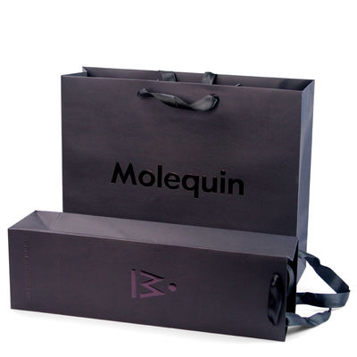 Bolsas de compras de papel preto personalizadas com alças de fita Design de caixa de embalagem elegante